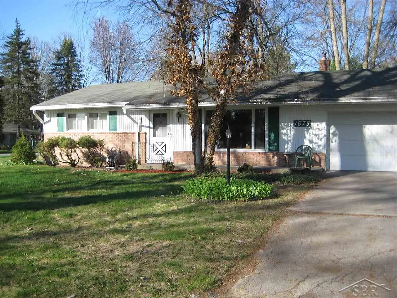 1875 N Westwood Dr photo 1