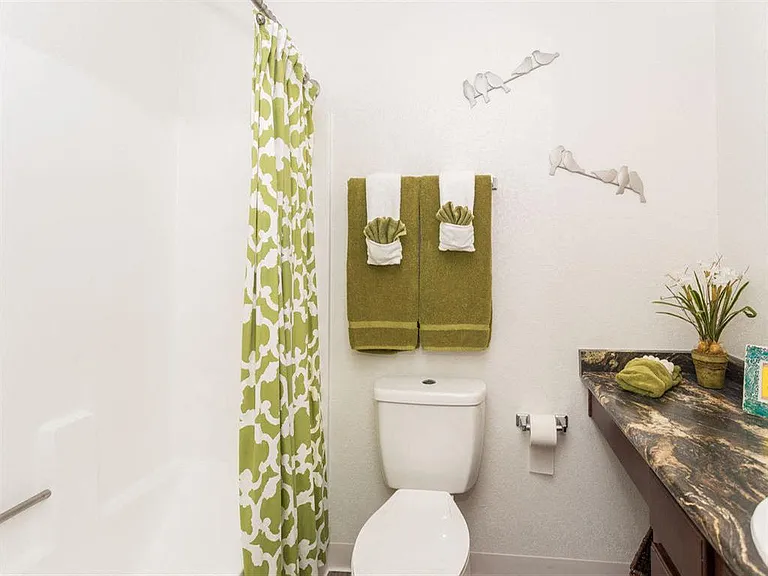Butterfield Apartments — Photo 11