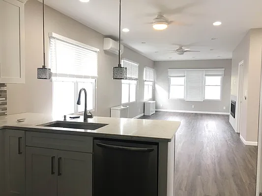 Rented by Capri Jet Realty Corp | media 81