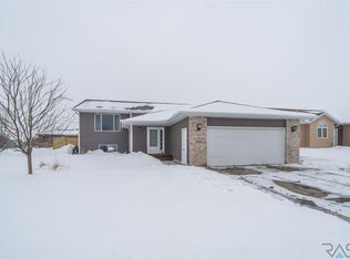 1909 S Purdue Ave, Sioux Falls, SD 57106