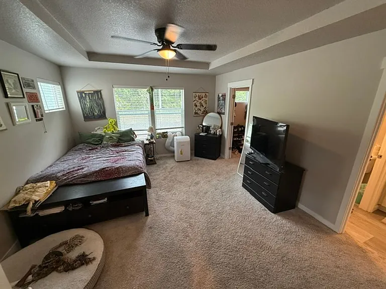 5745 NW Torchcrest Pl — Photo 11