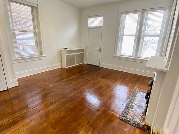 3rd image of 2816 Jefferson Ave