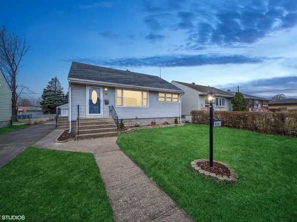 596 Mackinaw Ave, Calumet City, IL 60409