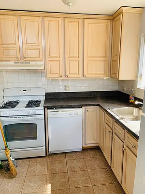 Rented by Voro New York | media 11