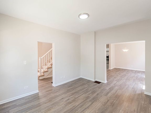 2nd image of 611 S 6th Ave