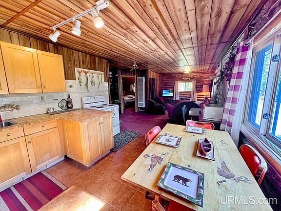 3rd image of 113 & 120 Lohrey Ln