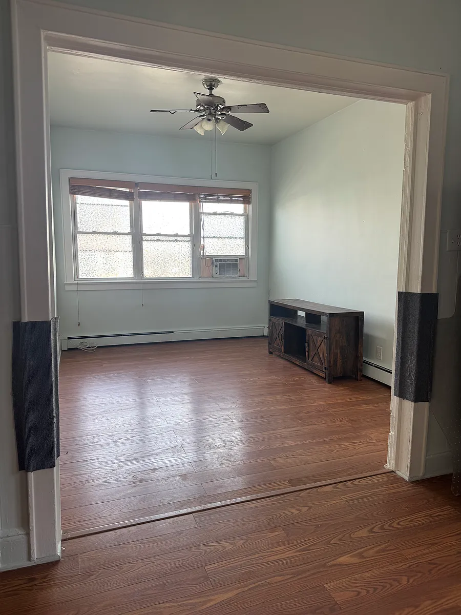 Building Photo - 64 W 19th St #1