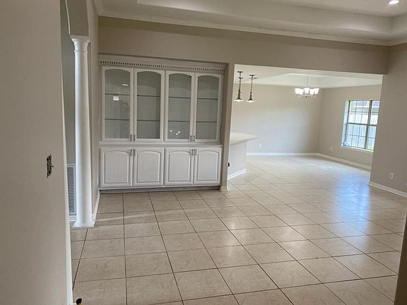 2nd image of 5520 Cedar Trail Dr