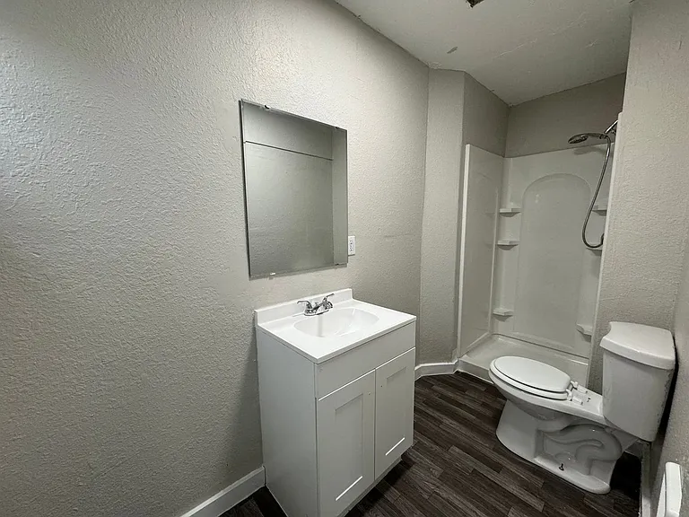 2903 East Olympic Avenue — Photo 6