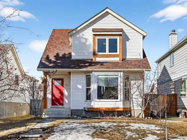 95 S Woodglen Grv SW, Calgary, AB T2W 4J9