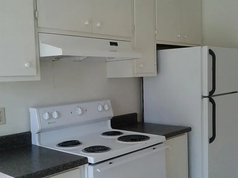 2101 Donald Dr #27 — Photo 3
