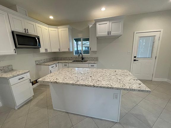 3rd image of 14924 1/2 Touchwood Ave