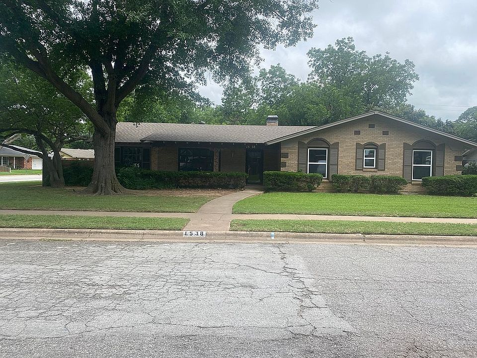 1st image of 1538 Celia Dr