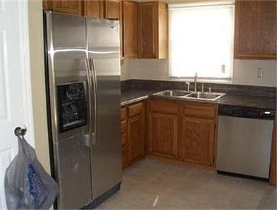 2nd image of 3913 Fox Hunt Cir