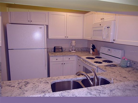 2nd image of 3283 Beneva Rd Unit 104
