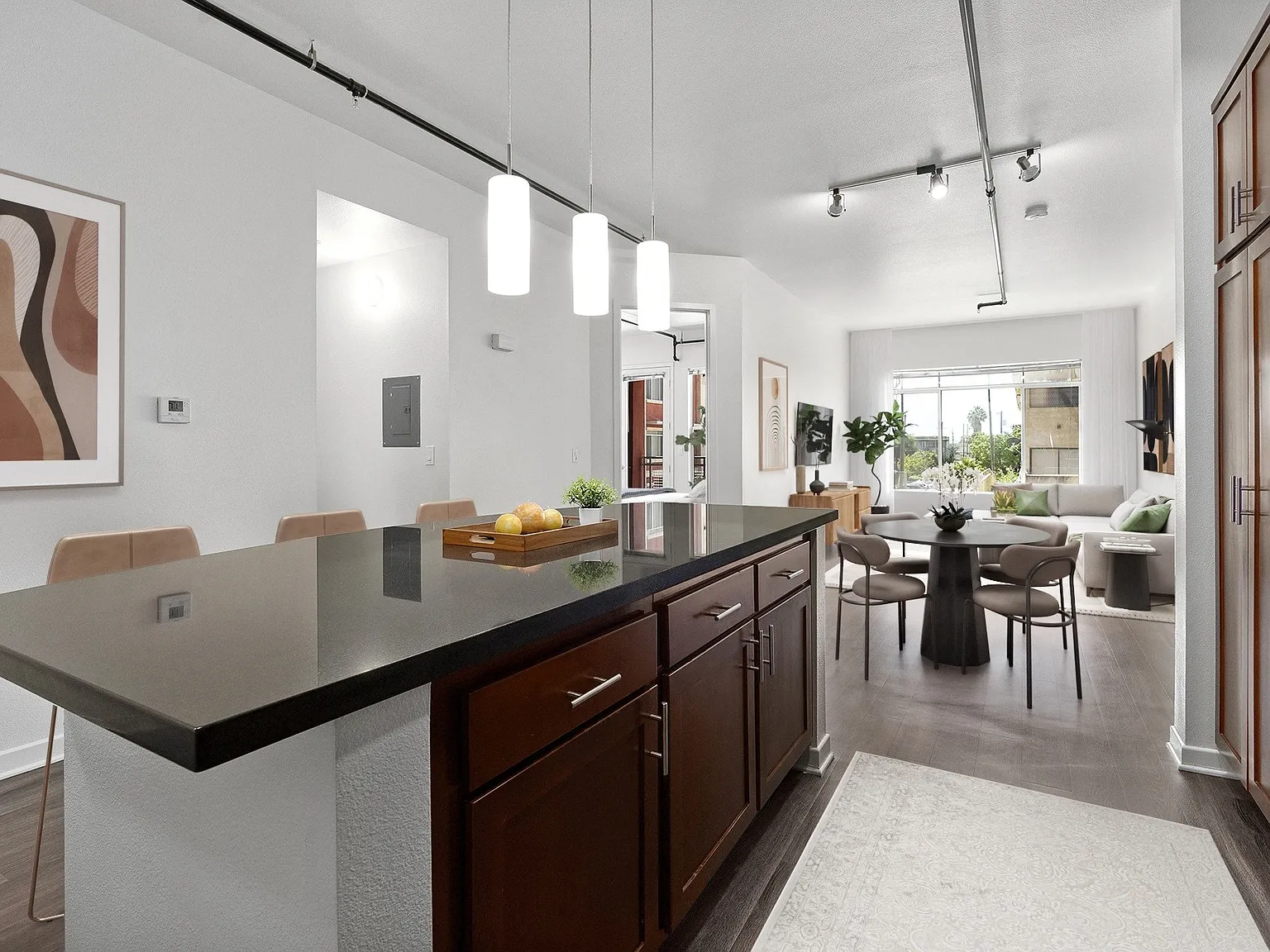 San Pedro Bank Lofts — Photo 3
