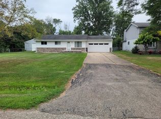 48188 Forbes Dr, Chesterfield, MI 48047