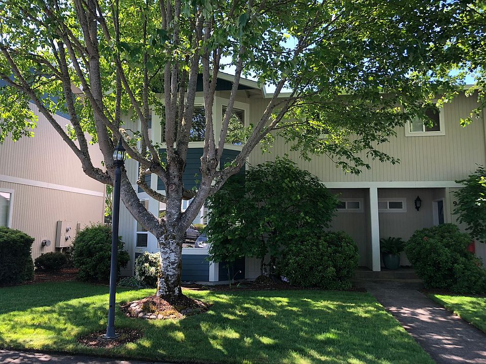 1st image of 172 NE Rifle Range St APT 10