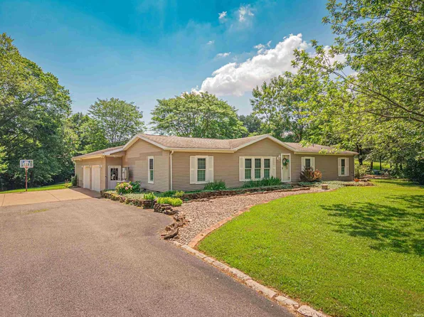 1822 Fuquay Rd, Newburgh, IN 47630