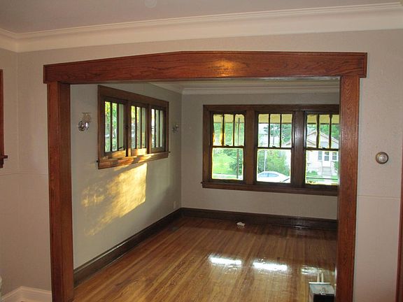 3rd image of 3630 Lyndale Ave N