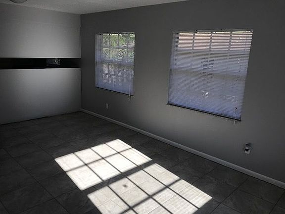 3rd image of 8708 N Mandarine Pl