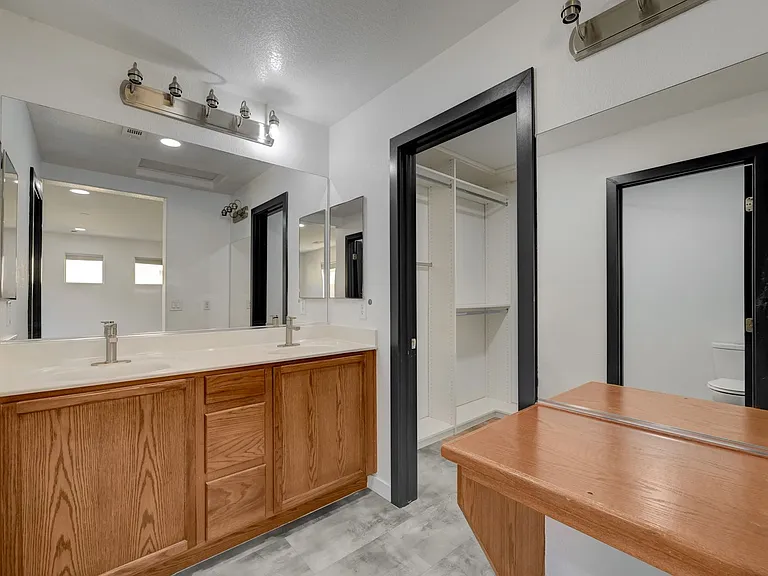 9929 Markhorn Ct — Photo 40