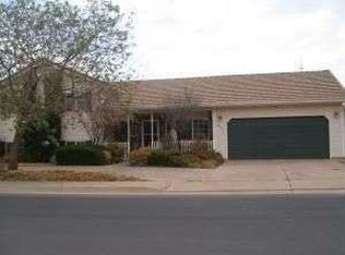 657 S Main St, Ivins, UT 84738