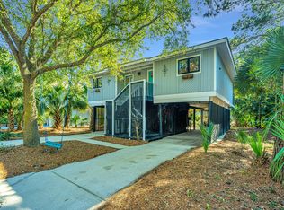 1 Twin Oaks Ln, Isle Of Palms, SC 29451