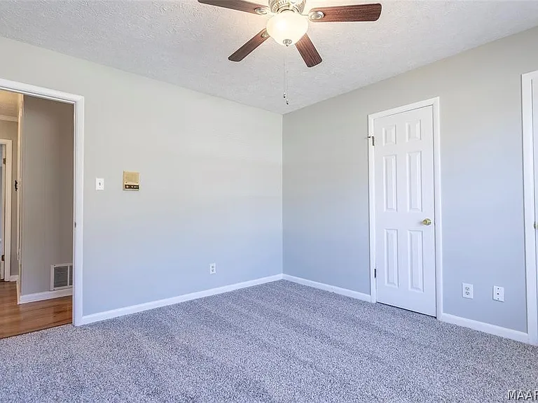 110 Diane Dr — Photo 26