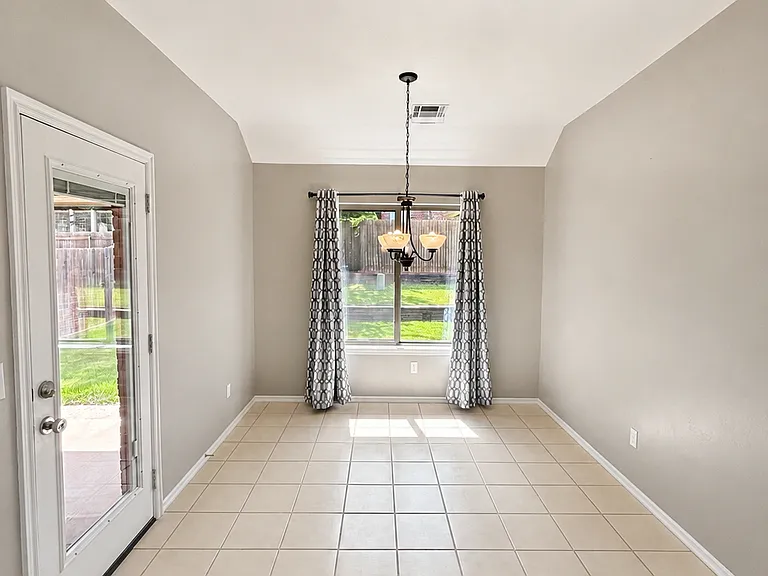 1240 NW 183rd St — Photo 11