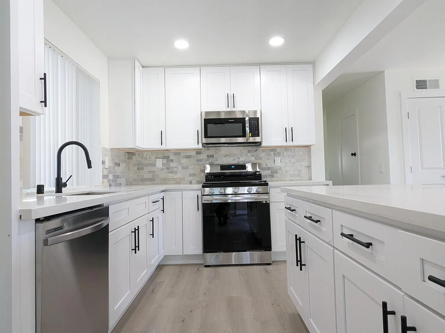 1 bed, 800 sqft, $2,595 — Photo 3