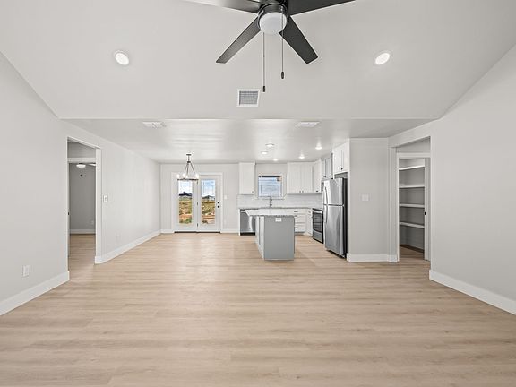 2nd image of 10517 East Cres #7400