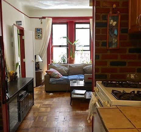 4th image of 177 Thompson St APT 8