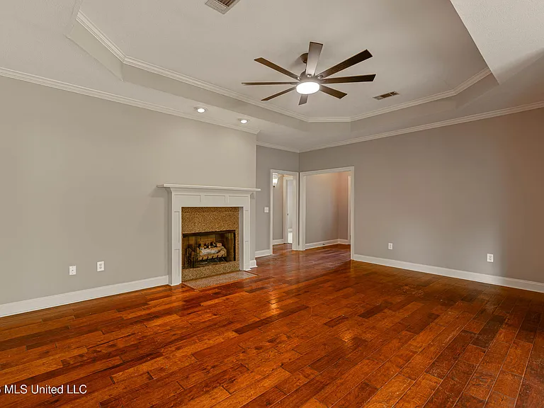101 Sara Fox Dr — Photo 5
