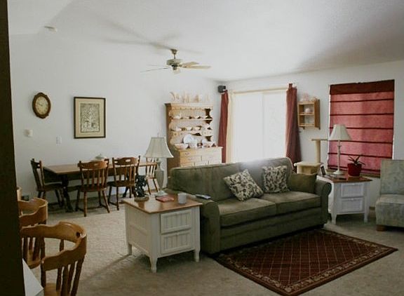 3rd image of 508 Canal Dr SE