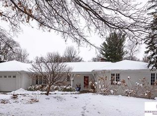 7927 Woolworth Ave, Omaha, NE 68124