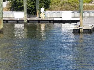 20-F Row Boat Row, Southport, NC 28461