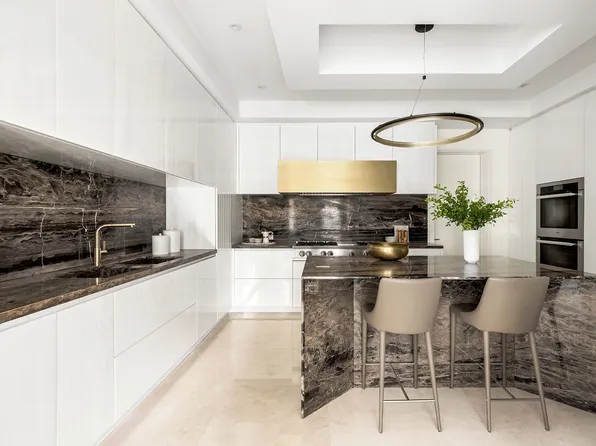 133 East 73rd Street image 8 of 35