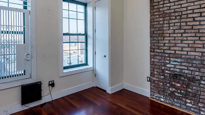 Rented by Nooklyn NYC LLC | media 23