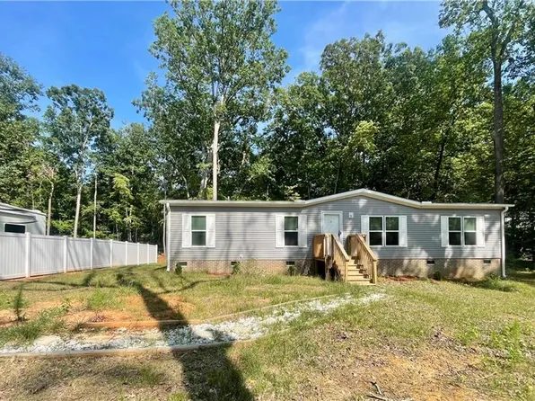 152 Lester Dr, Lexington, NC 27292