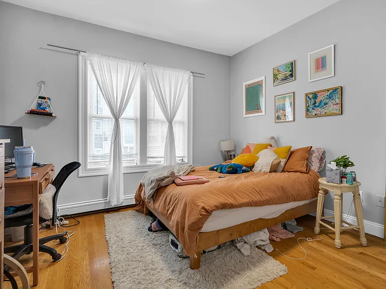 495 E 7th St #1 — Photo 8