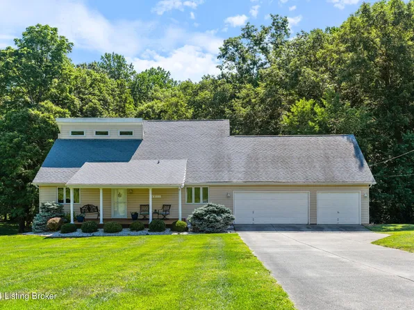4811 Hickory Hollow Ln, Shepherdsville, KY 40165