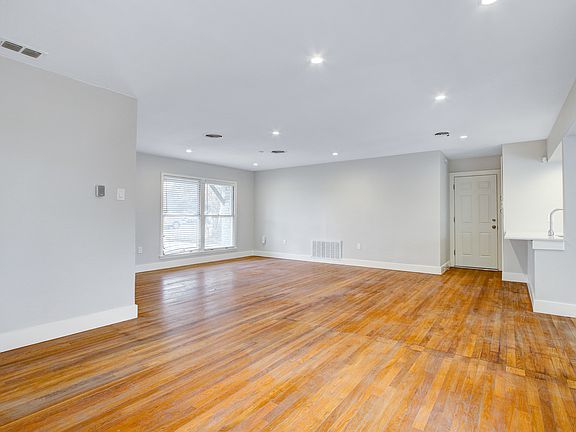 5th image of 731 Robinhood Pl