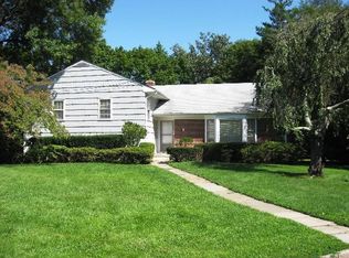 19 Ridgedale Rd, Scarsdale, NY 10583