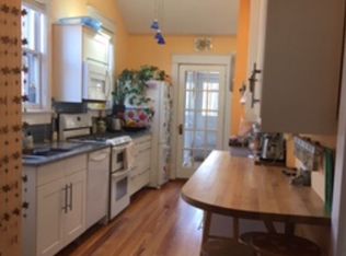 1214 Courtland Dr, Raleigh, NC 27604