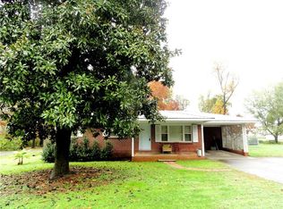 113 Cherry St SW, Calhoun, GA 30701