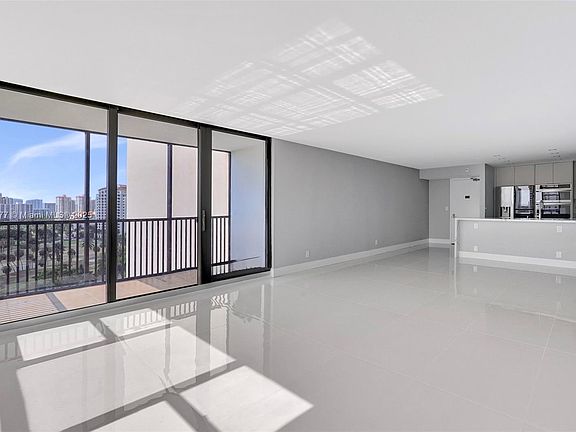 5th image of 20379 W Country Club Dr APT 1233