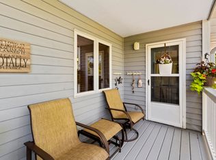57 N Walworth Ave #212, Williams Bay, WI 53191