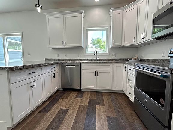 5th image of 101 Maverick Ln