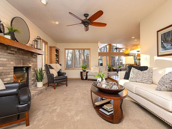 5th image of 1111 S Shore Dr